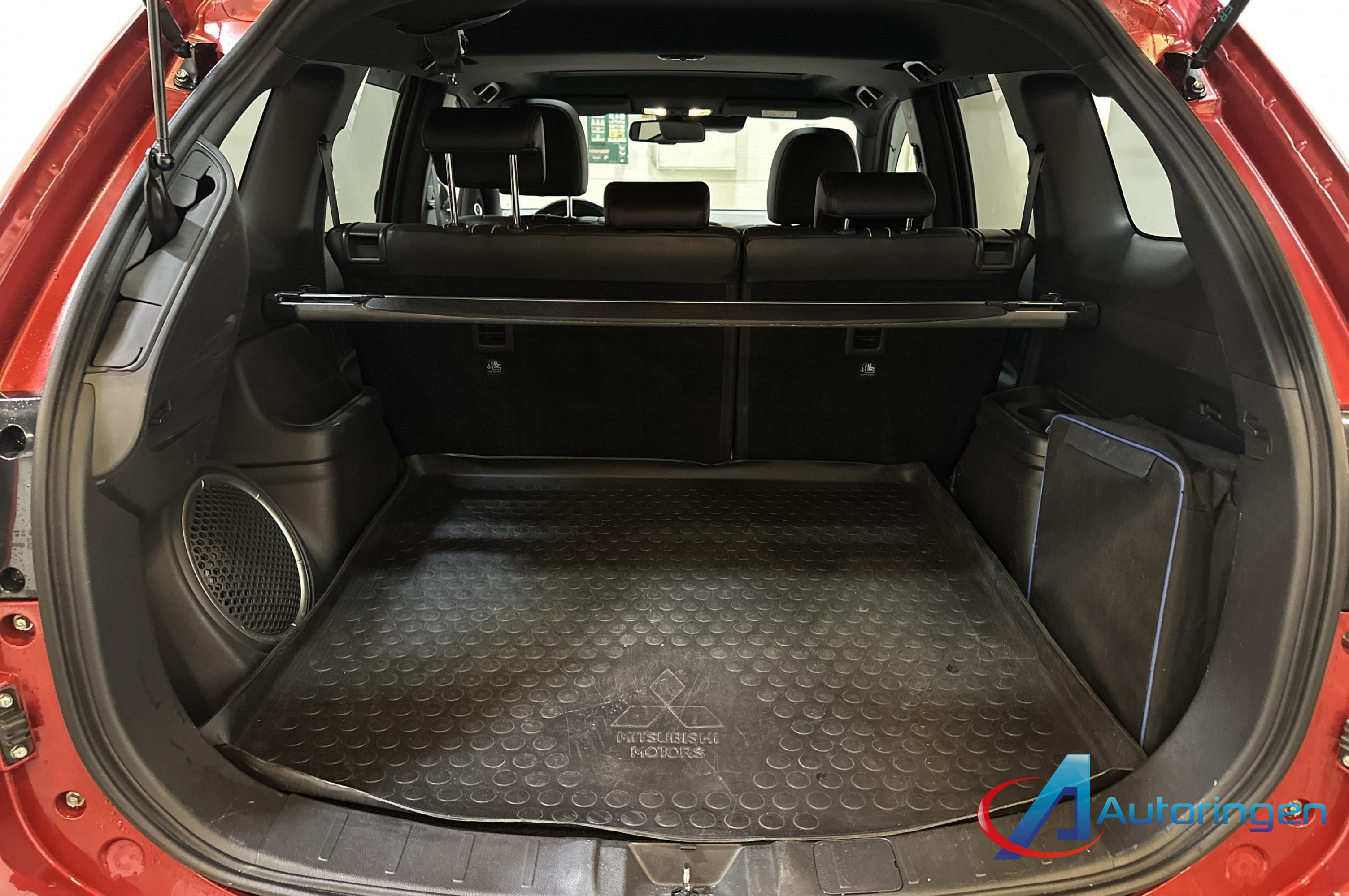 Mitsubishi OUTLANDER 2017, бензин — фото 11 з 20