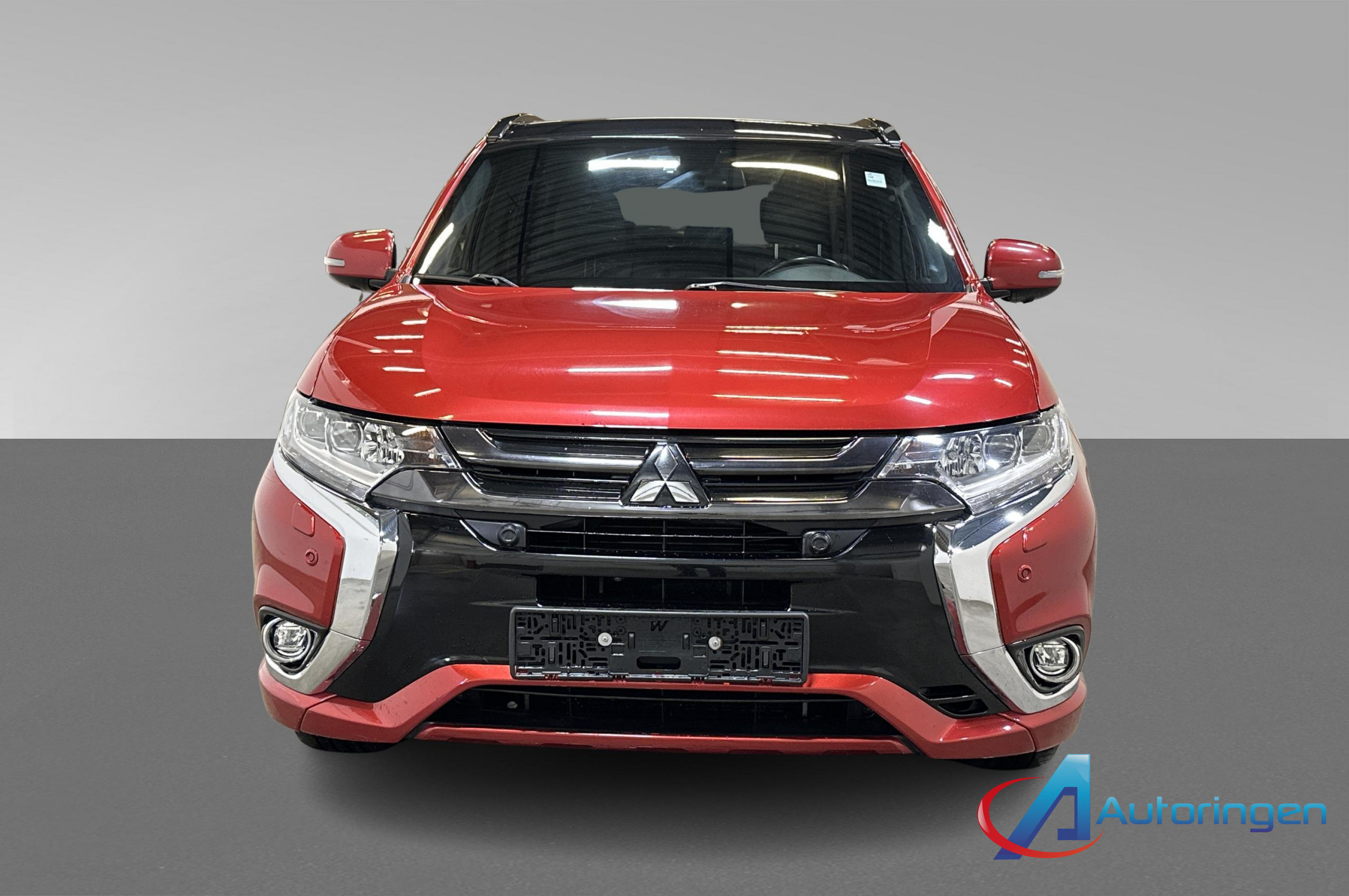 Mitsubishi OUTLANDER 2017 — photo 2