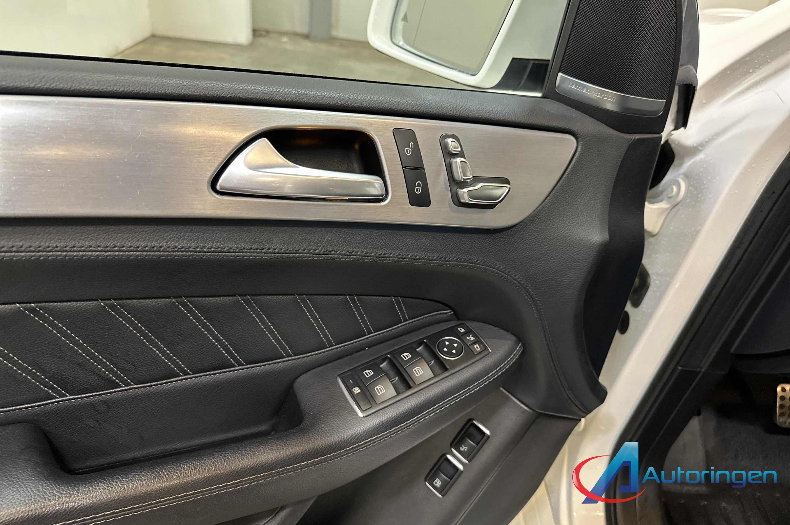 Mercedes-Benz GLE 2018 — фото 15 из 18