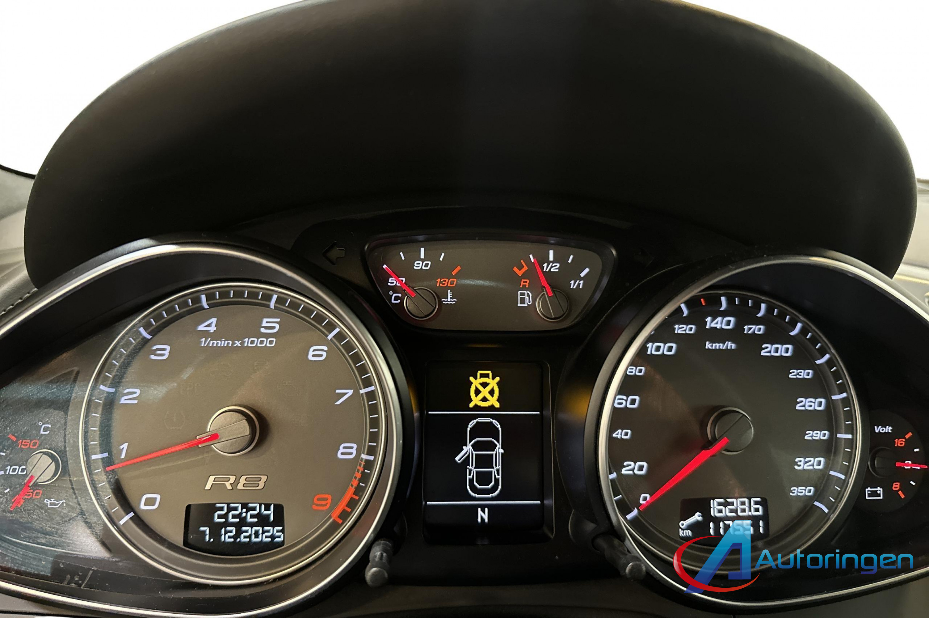 Audi R8 2009, petrol — photo 7 of 15