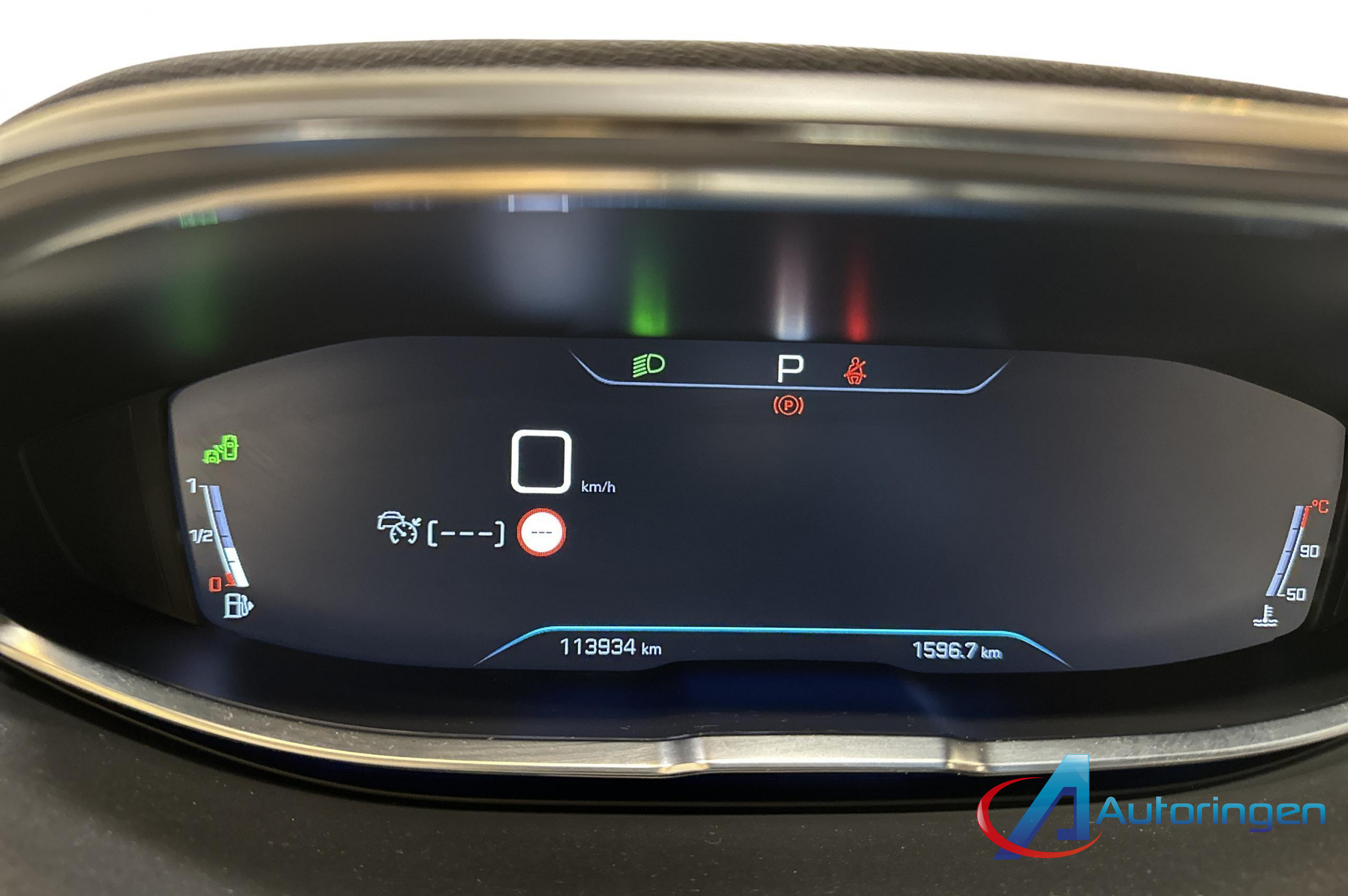 Peugeot 5008 2019, бензин — фото 7 из 17