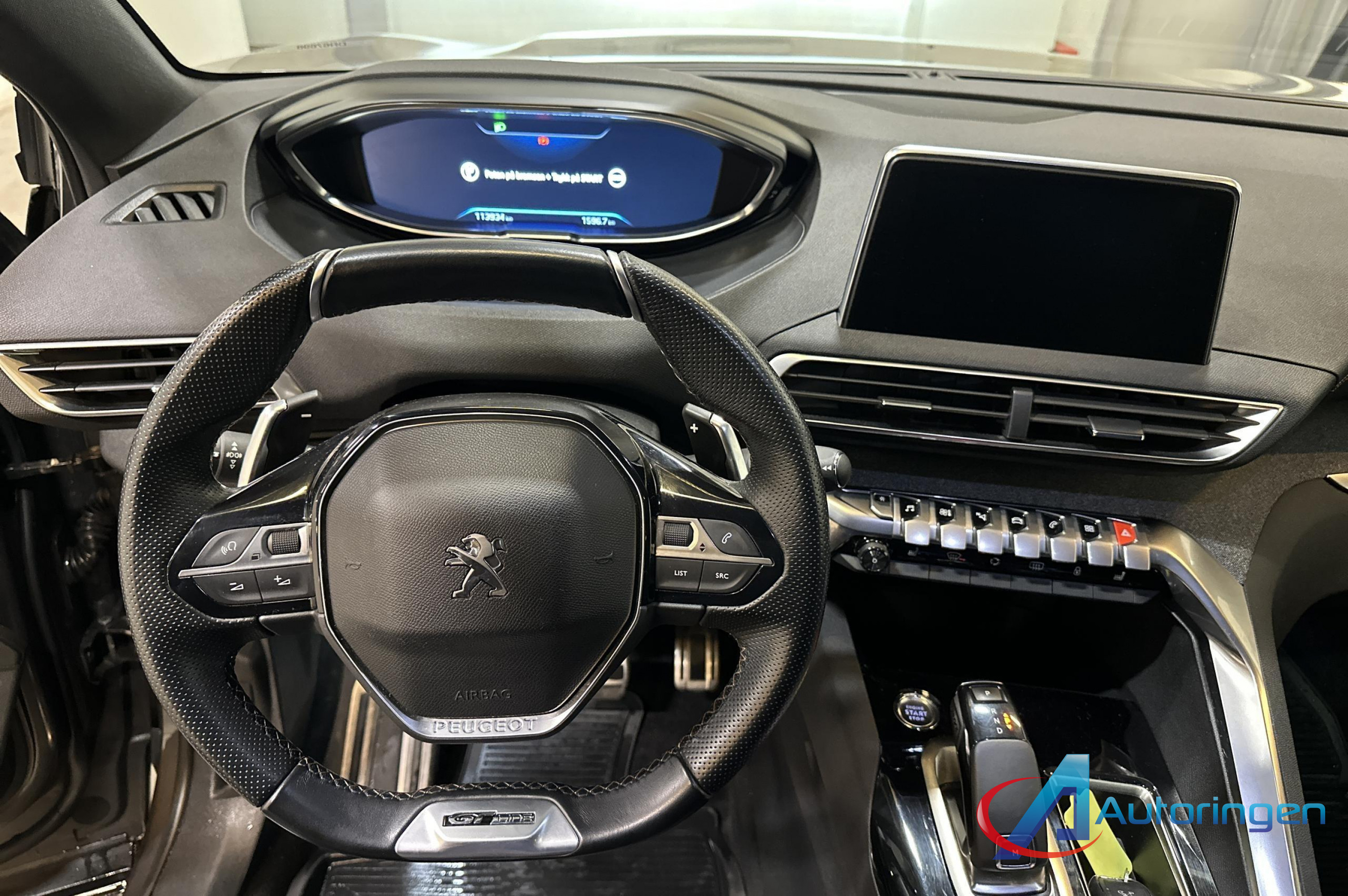 Peugeot 5008 2019, бензин — фото 8 из 17