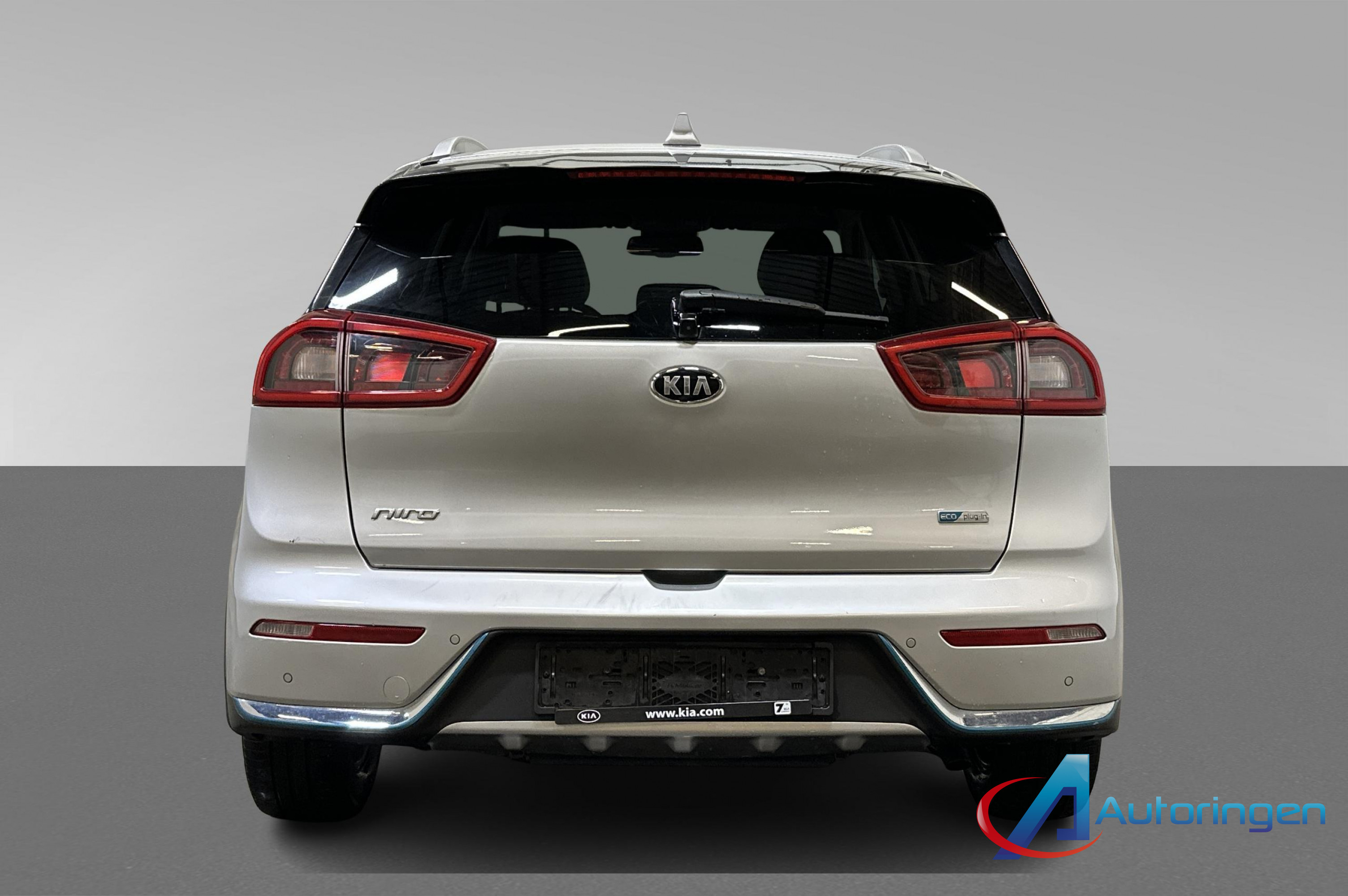 Kia NIRO 2018, бензин — фото 5 из 19