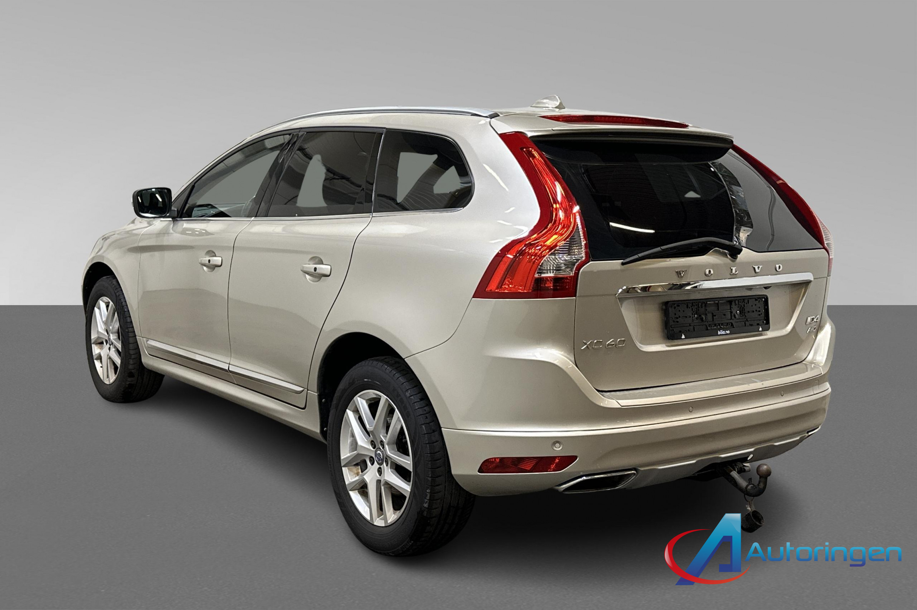 Volvo XC60 2017, дизель — фото 4 из 17