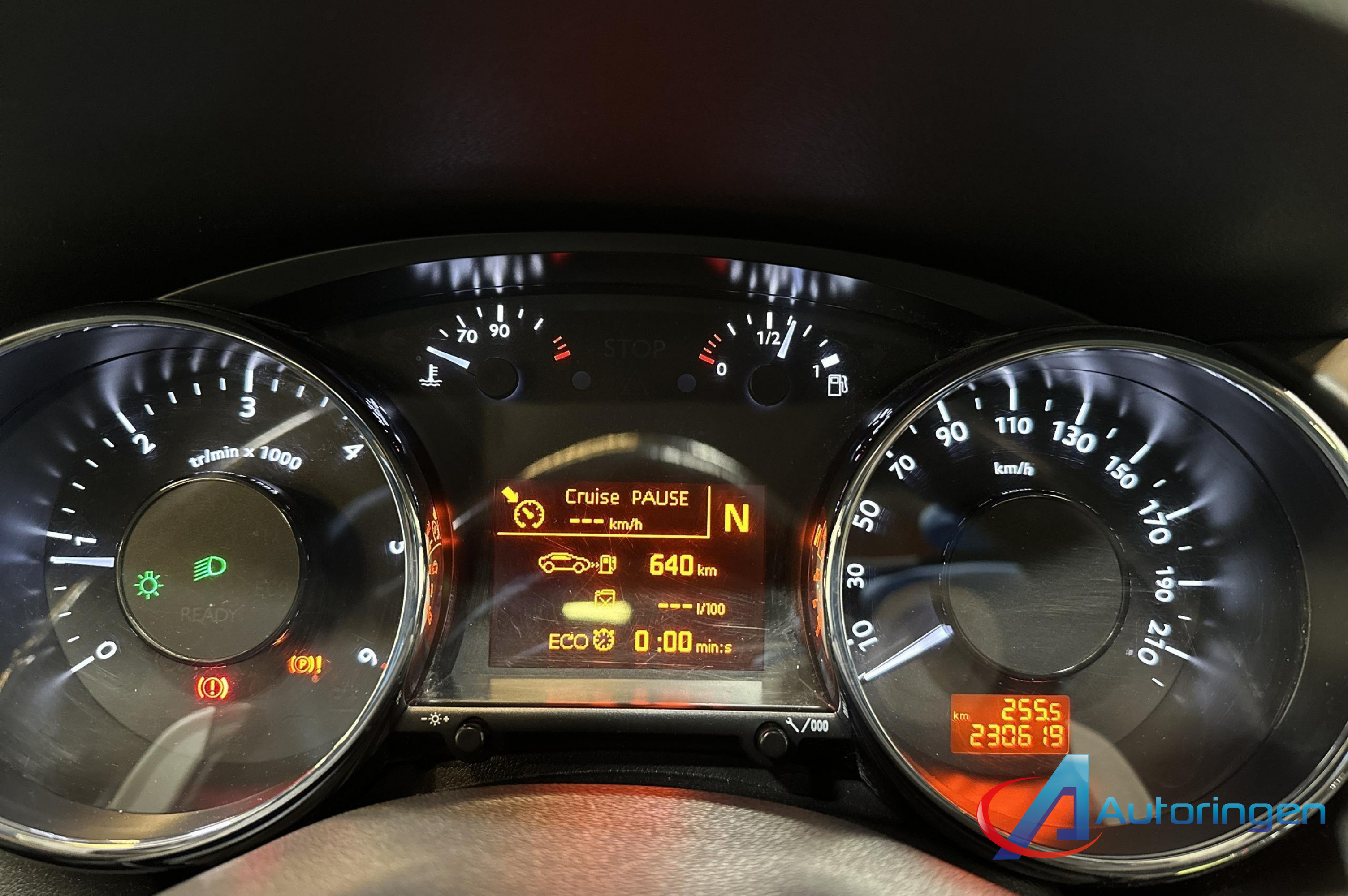Peugeot 3008 2011, дизель — фото 7 из 19