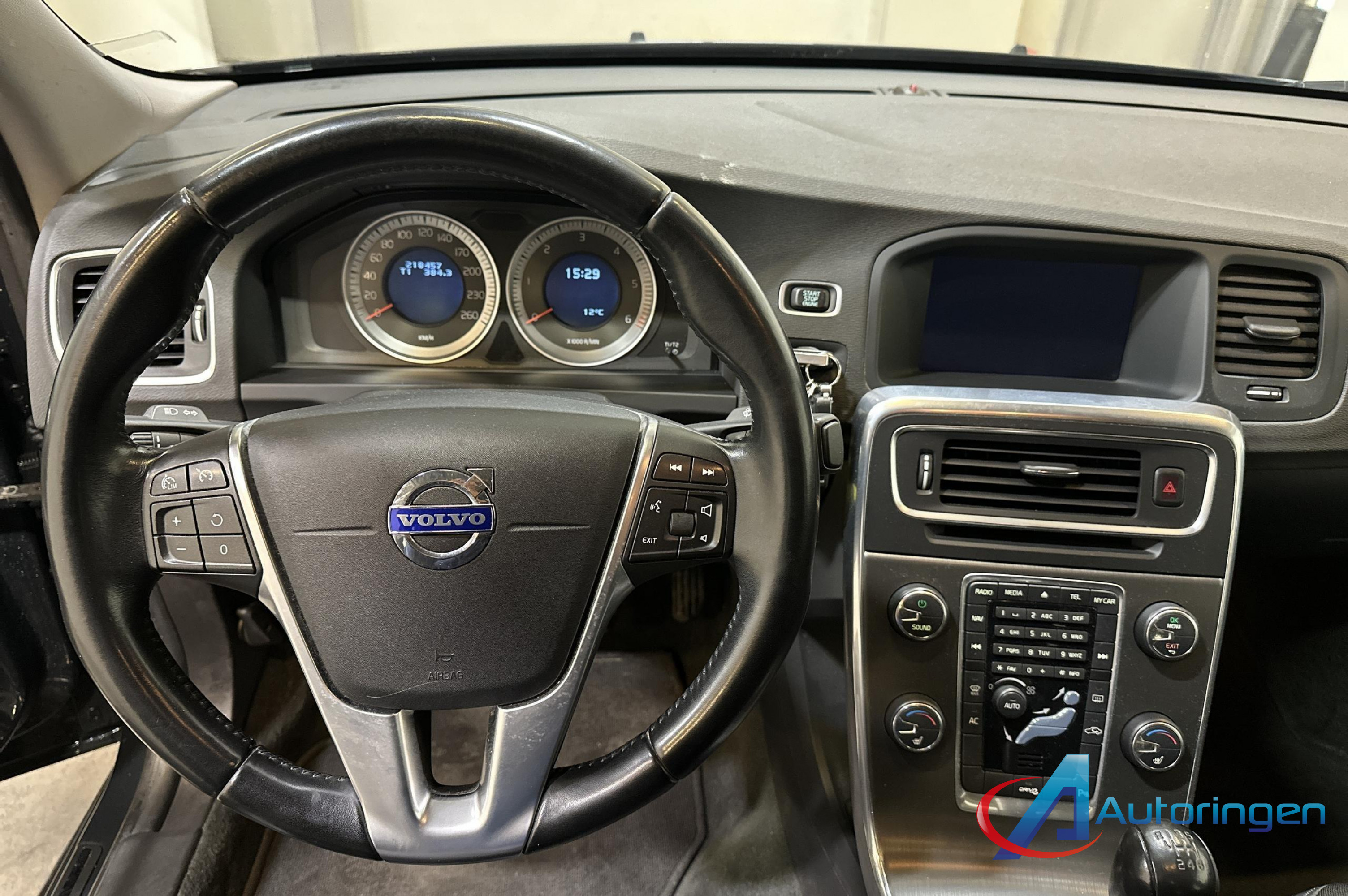 Volvo S60 2012, дизель — фото 8 из 24