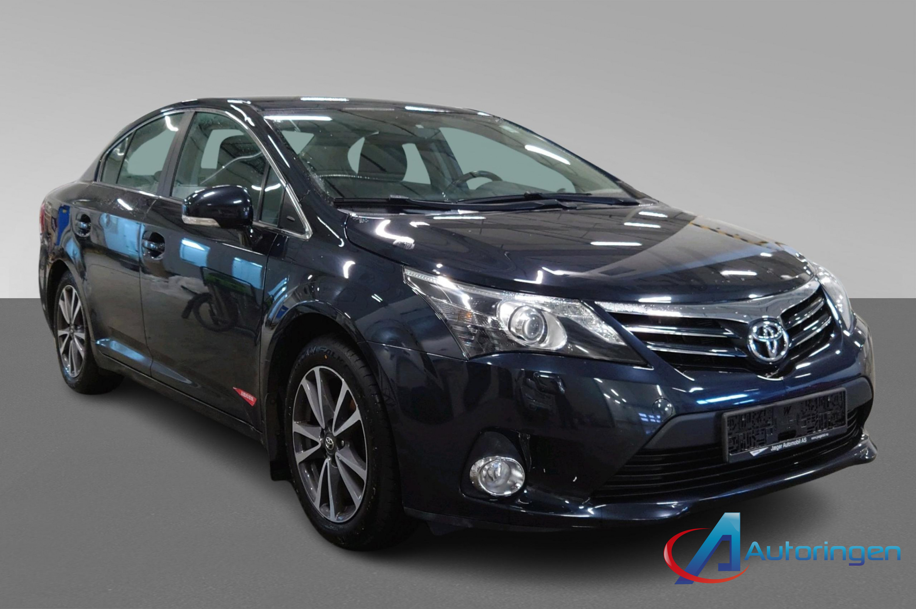 Toyota AVENSIS 2012, бензин